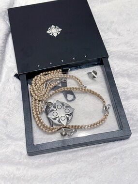 Genshin Impact Frost & Flame Fatui Harbinger’s Brooch Set - Capitano